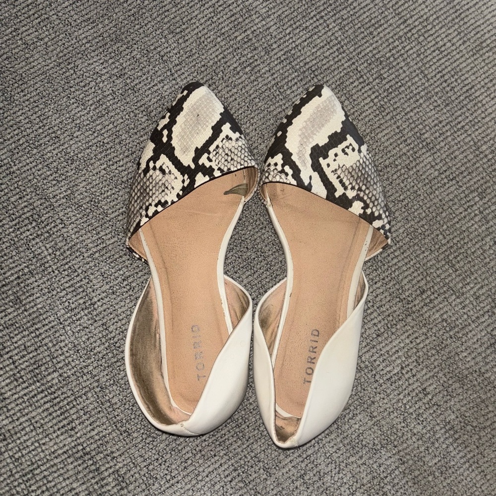 Torrid Pointed Toe Flats